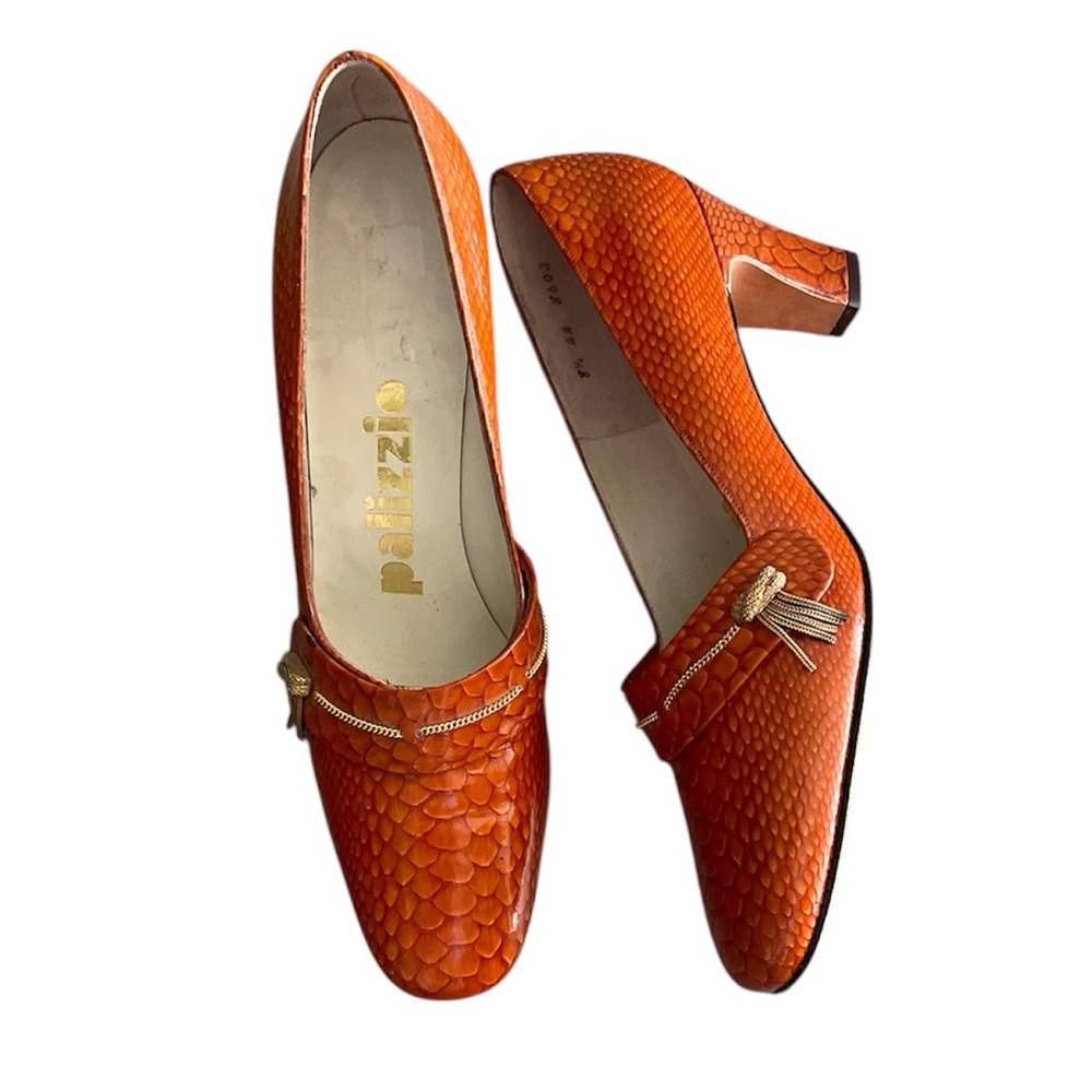 Palizzio vintage 60’s mod rust/orange colored heels with gold embellishment